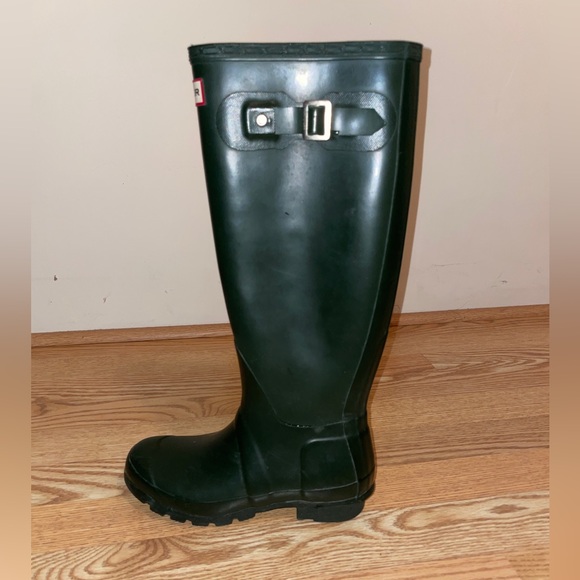 Green Hunter Rain Boots - Picture 6 of 11